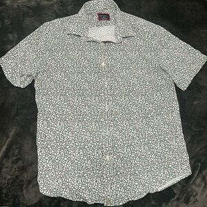 Men’s Untuckit Shirt